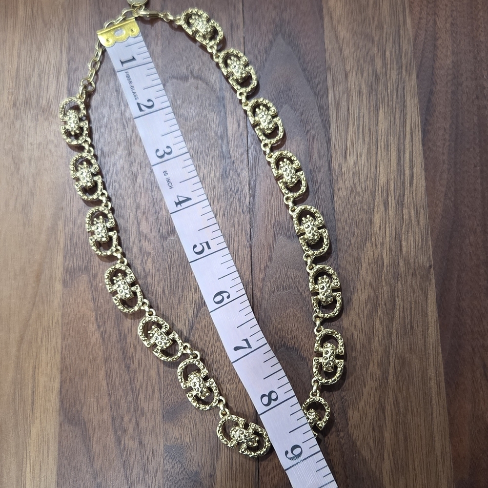 Karine Sultan Link Collar Necklace Intricate Details Oval Links - Picture 5 of 6